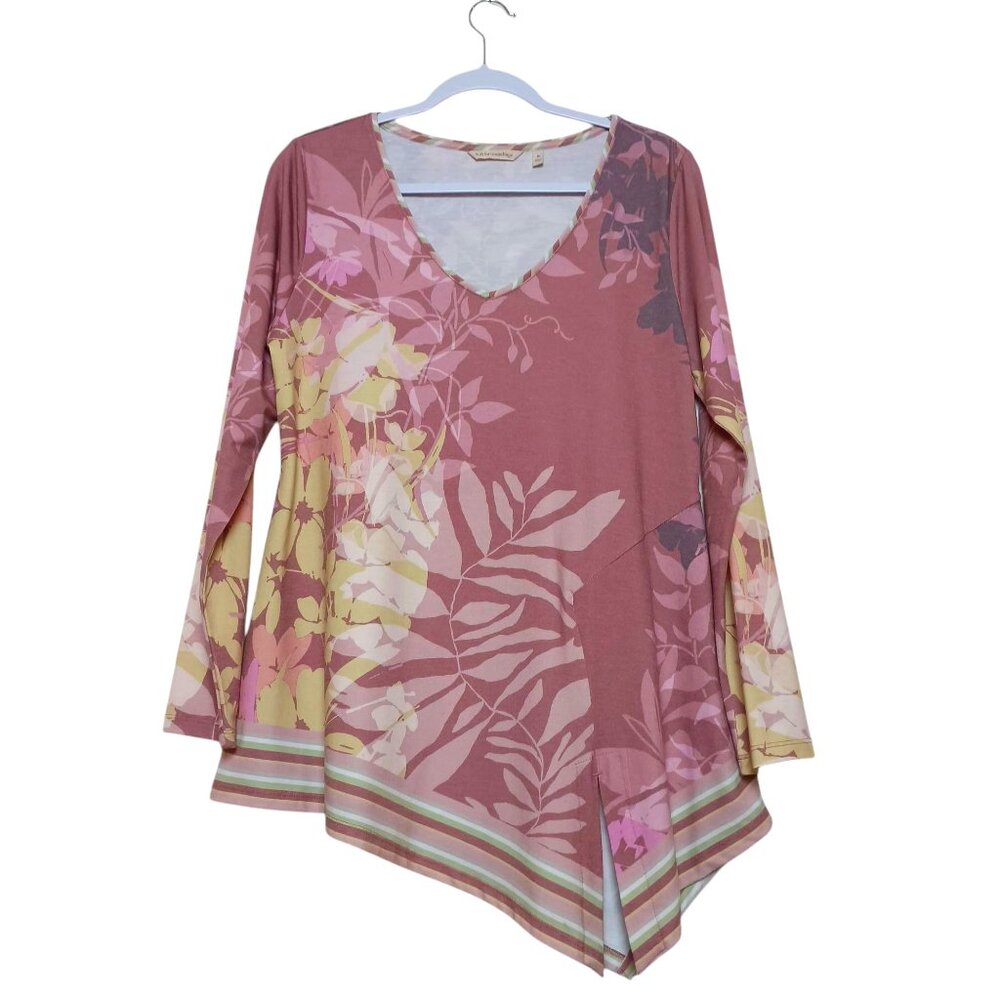 Soft Surroundings Adela Tunic Top Size MEDIUM Rose Floral Asymmetrical Hem